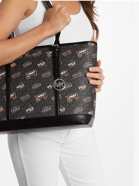 💯 % Authentic! Michael Kors limited edition large leather tote. 👜